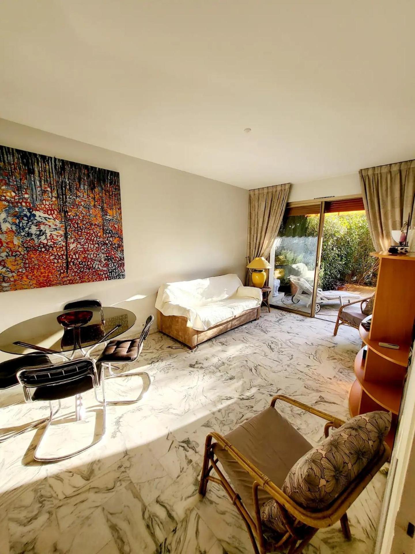 Fleurie One Bedroom